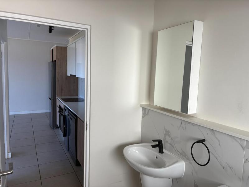 To Let 1 Bedroom Property for Rent in Richwood Western Cape